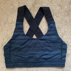 Lululemon sports bra